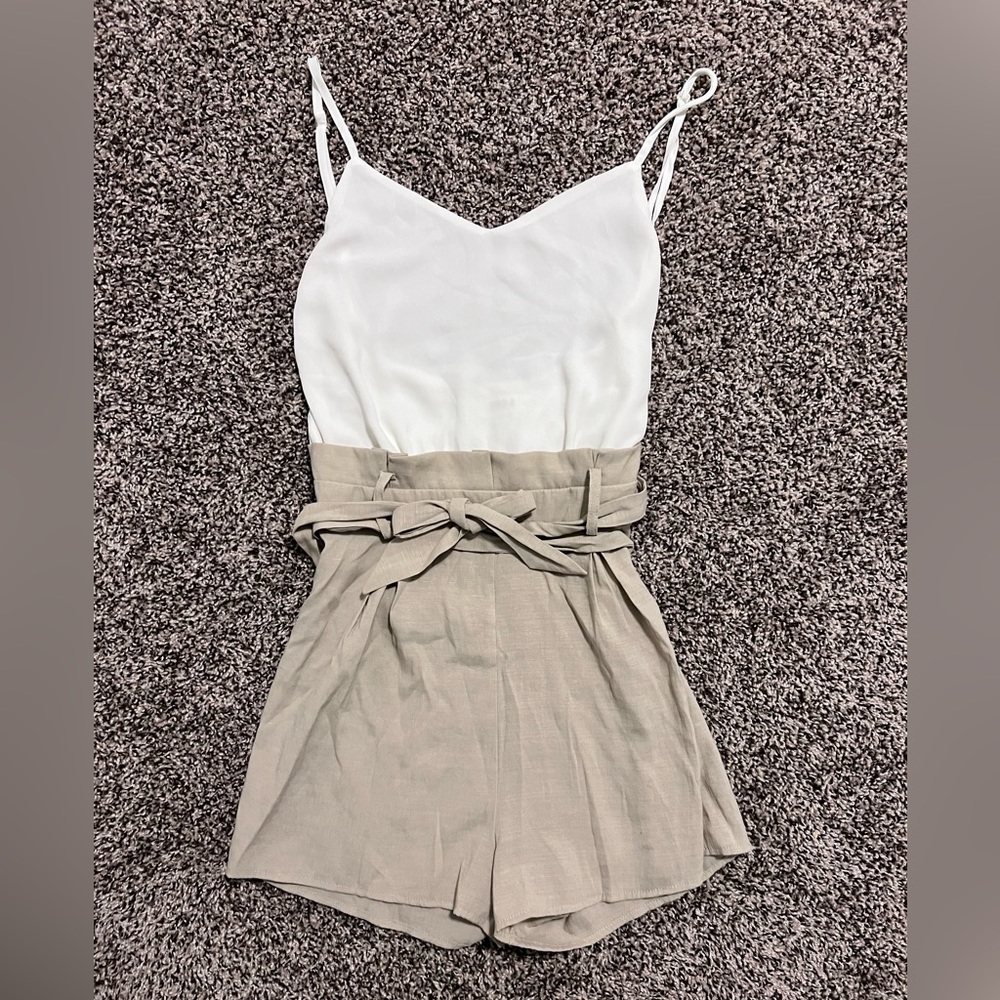 Women’s romper with adjustable straps size xs